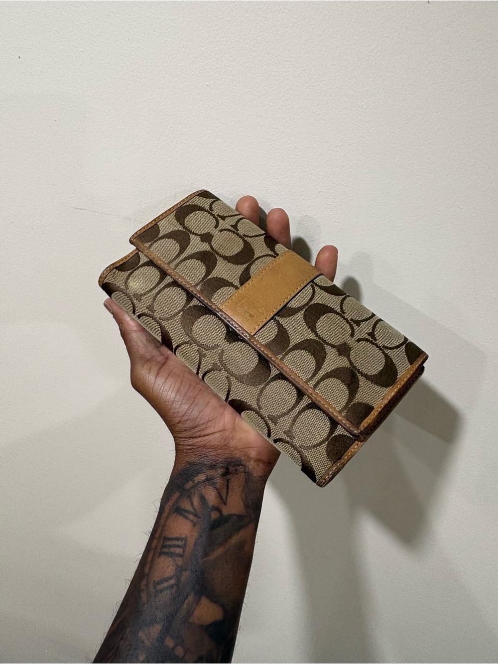 Coach Signature Canvas Trifold Key & Card Holder - Tan and Brown